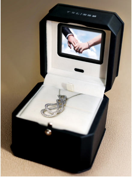 珠寶盒設(shè)計(jì)2-廣州駿業(yè)包裝實(shí)業(yè)有限公司 珠寶盒設(shè)計(jì)2