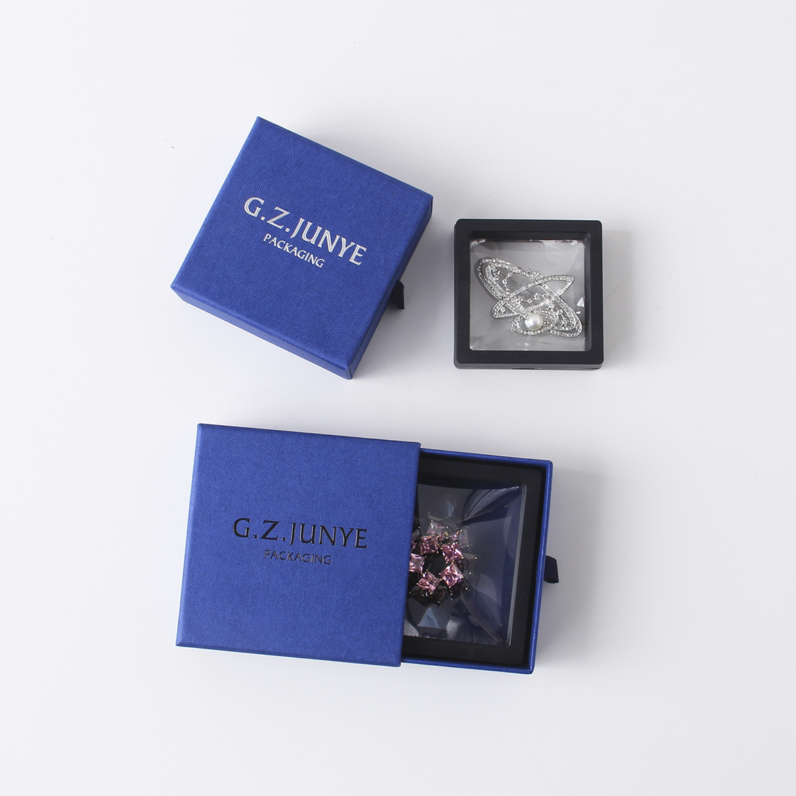 紙質(zhì)珠寶包裝盒會有哪些生產(chǎn)上的細節(jié)需要注意？
